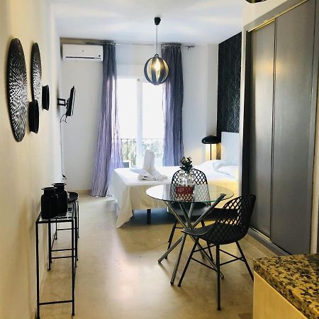 Cozy Studio Malaga Centro By Alohaมาลากา ภายนอก รูปภาพ