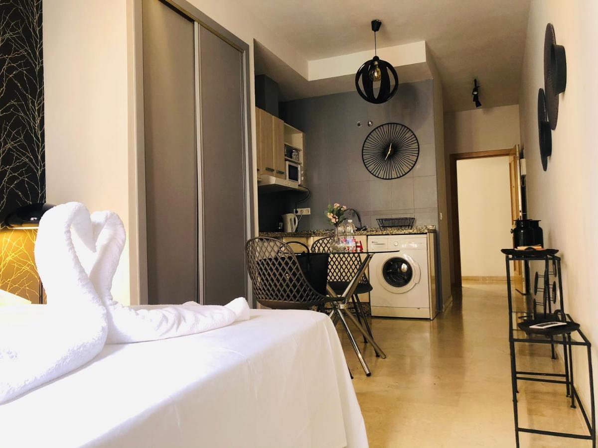 Cozy Studio Malaga Centro By Alohaมาลากา ภายนอก รูปภาพ